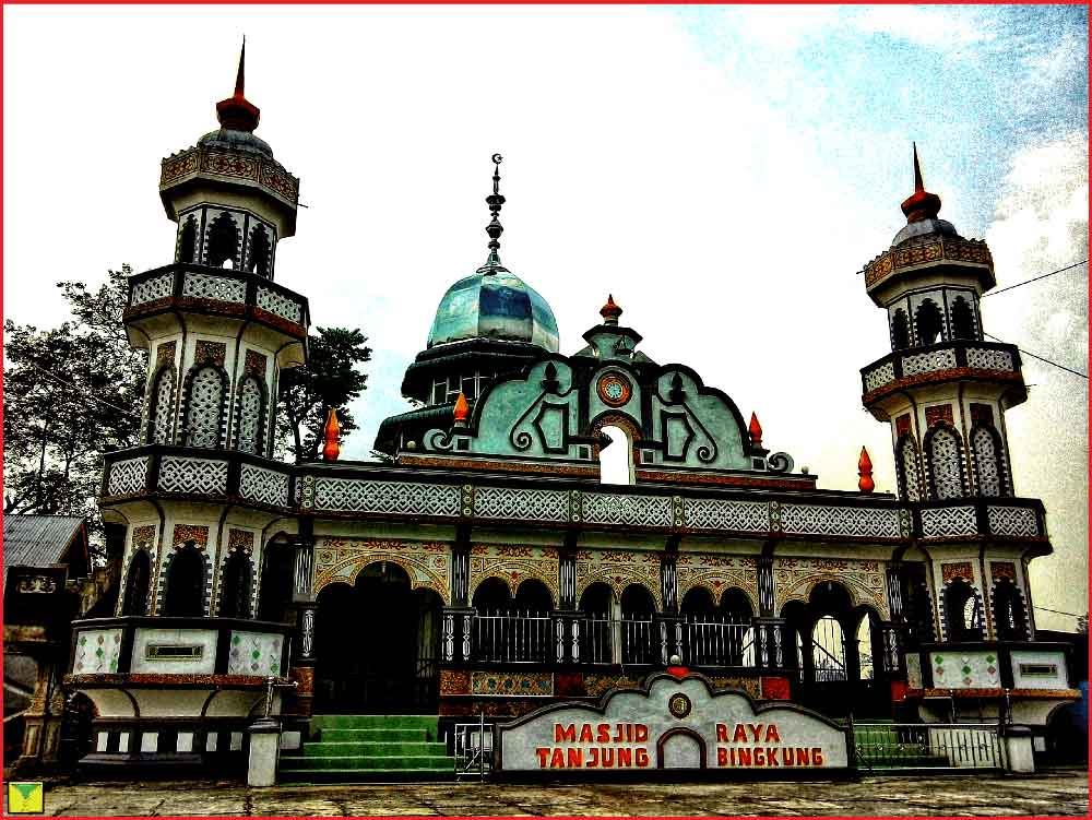 gambar-masjid-raya-tanjung-bingkuk