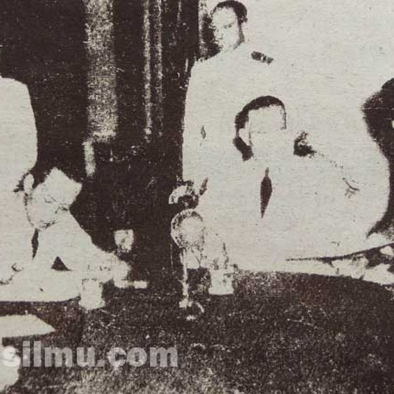 Sri Sultan HB IX menandatangani pengakuan kedaulatan RI