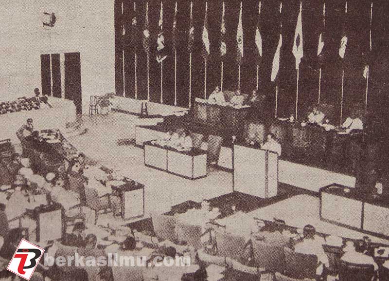 Sejarah Konferensi Asia-Afrika dan Pelaksanaannya 2 Foto Suasana Sidang Konferensi Asia Afrika