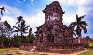 2 Kerajaan Hindu-Buddha di Indonesia Paling Populer