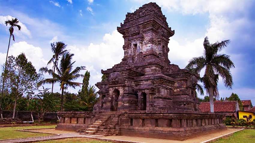 2 Kerajaan Hindu-Buddha di Indonesia Paling Populer